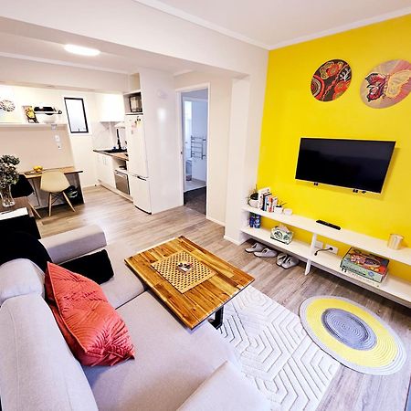 Appartamento Private Retreat In Birkenhead Auckland Esterno foto