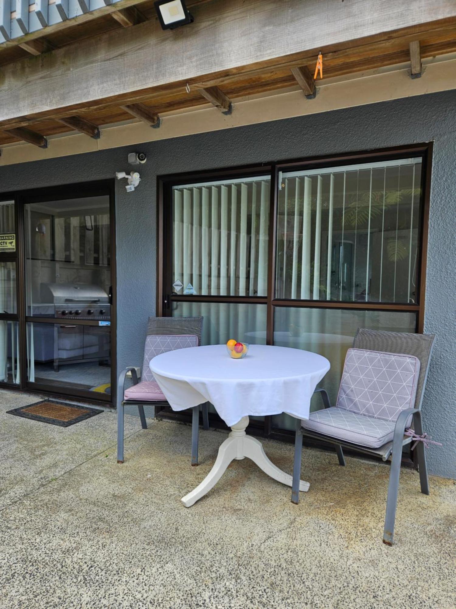 Appartamento Private Retreat In Birkenhead Auckland Esterno foto